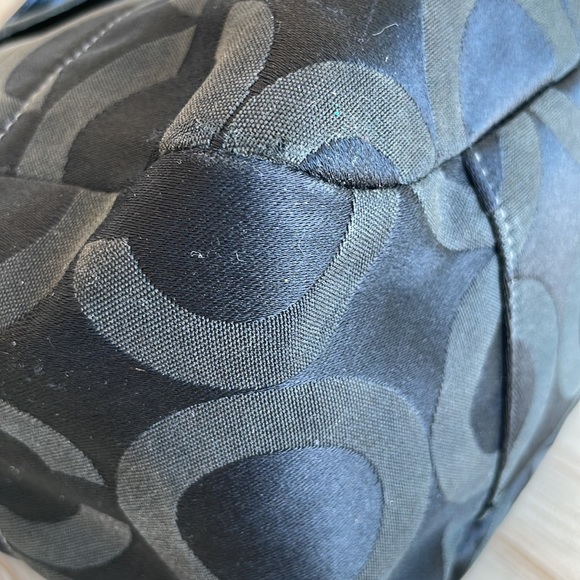 COACH | Madison Op Art Tote - Picture 9 of 13